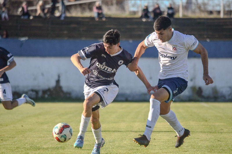 Racing venci� a Balonpi� y dio un gran paso